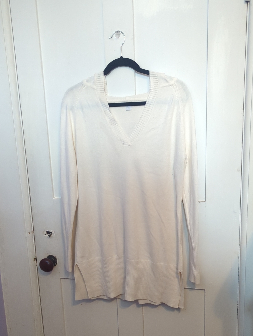 New York & Company hooded V-neck thin knit sweater. Gently used.